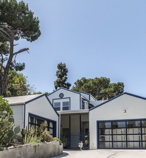 DIVERSE NEIGHBORHOODS: Modern Beauty on Mount Washington.