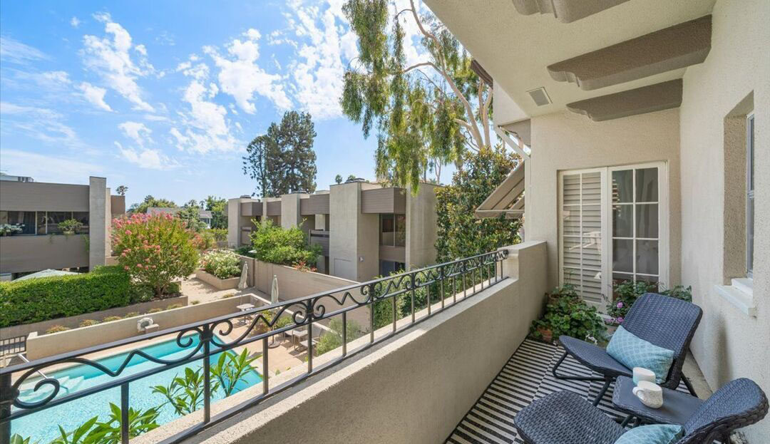 Pasadena French Normandy Condo