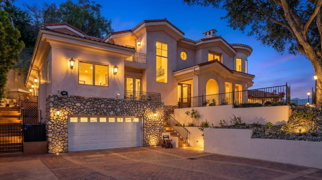 Architectural Living