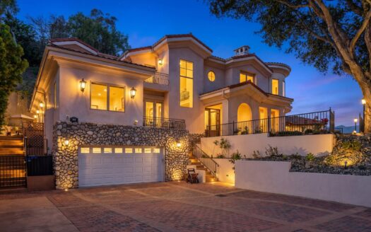 Featured Image_Tip #34: Should You Sell Before Buying Your Next Home?