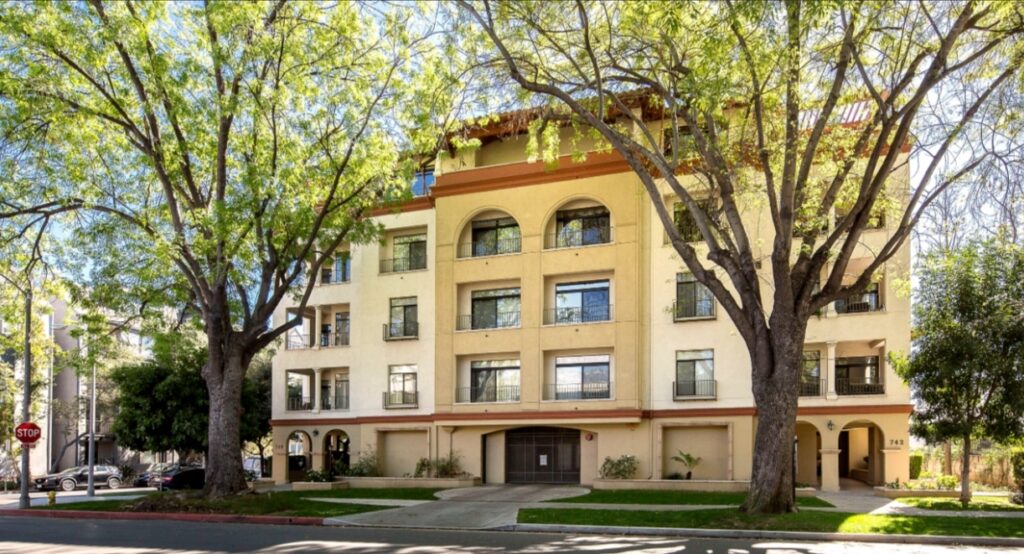 sell before buying in Pasadena
